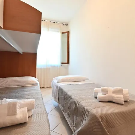 Izzhome Lemon Tree * פולה