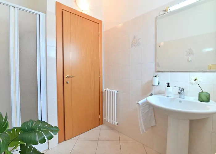 Izzhome Lemon Tree *