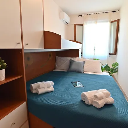 Holiday home Izzhome Lemon Tree *