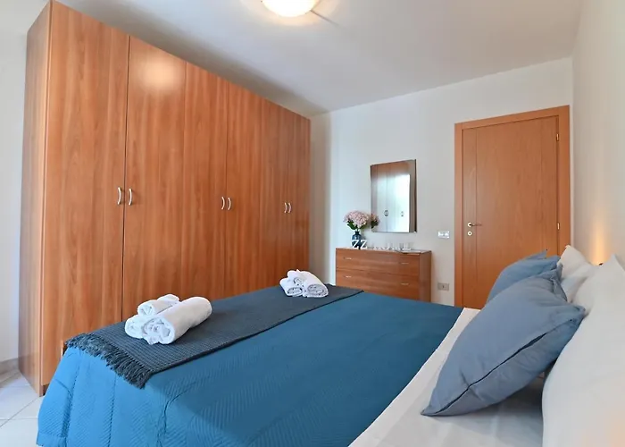 Izzhome Lemon Tree Tatil Evi Pula