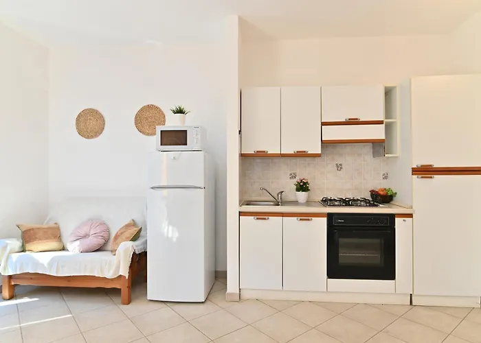 Izzhome Lemon Tree Tatil Evi Pula